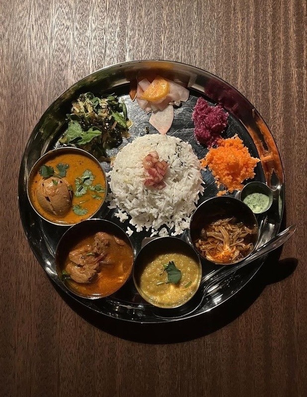 南インド料理「ミールス」 ※画像:カレーの湖過去メニュー